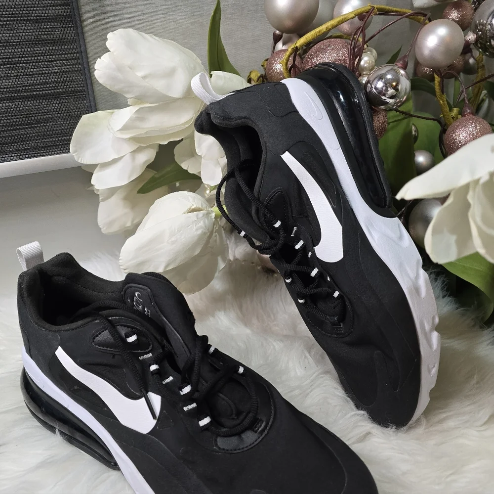 Nike Air Max 270 ReactMen size11.5Shown: Black/Black/WhiteStyle: CI3866-004 - Picture 4 of 5